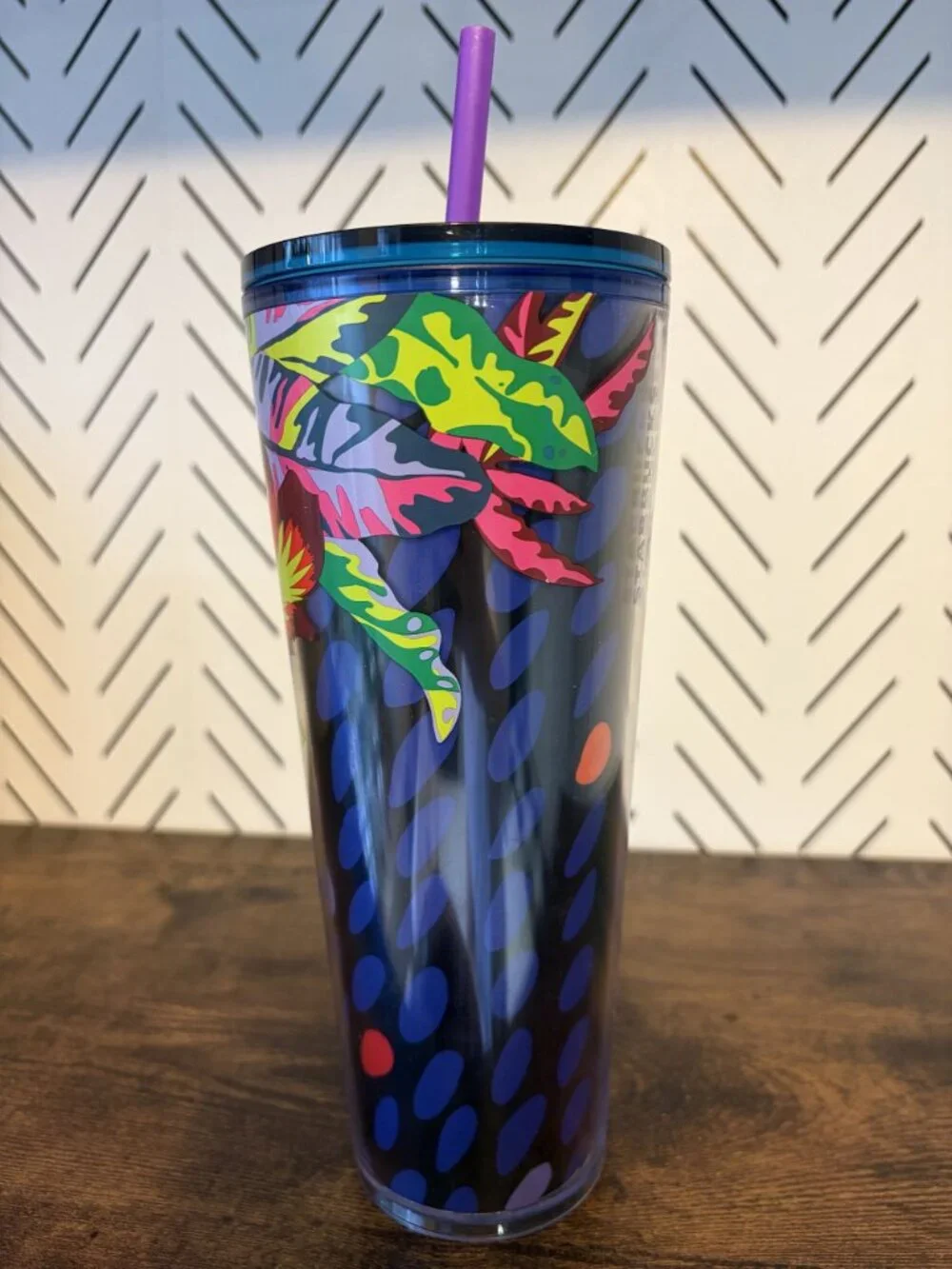 Starbucks Summer 2023 Floral Leaves Venti Cold Cup Tumbler Tropical 24oz Straw